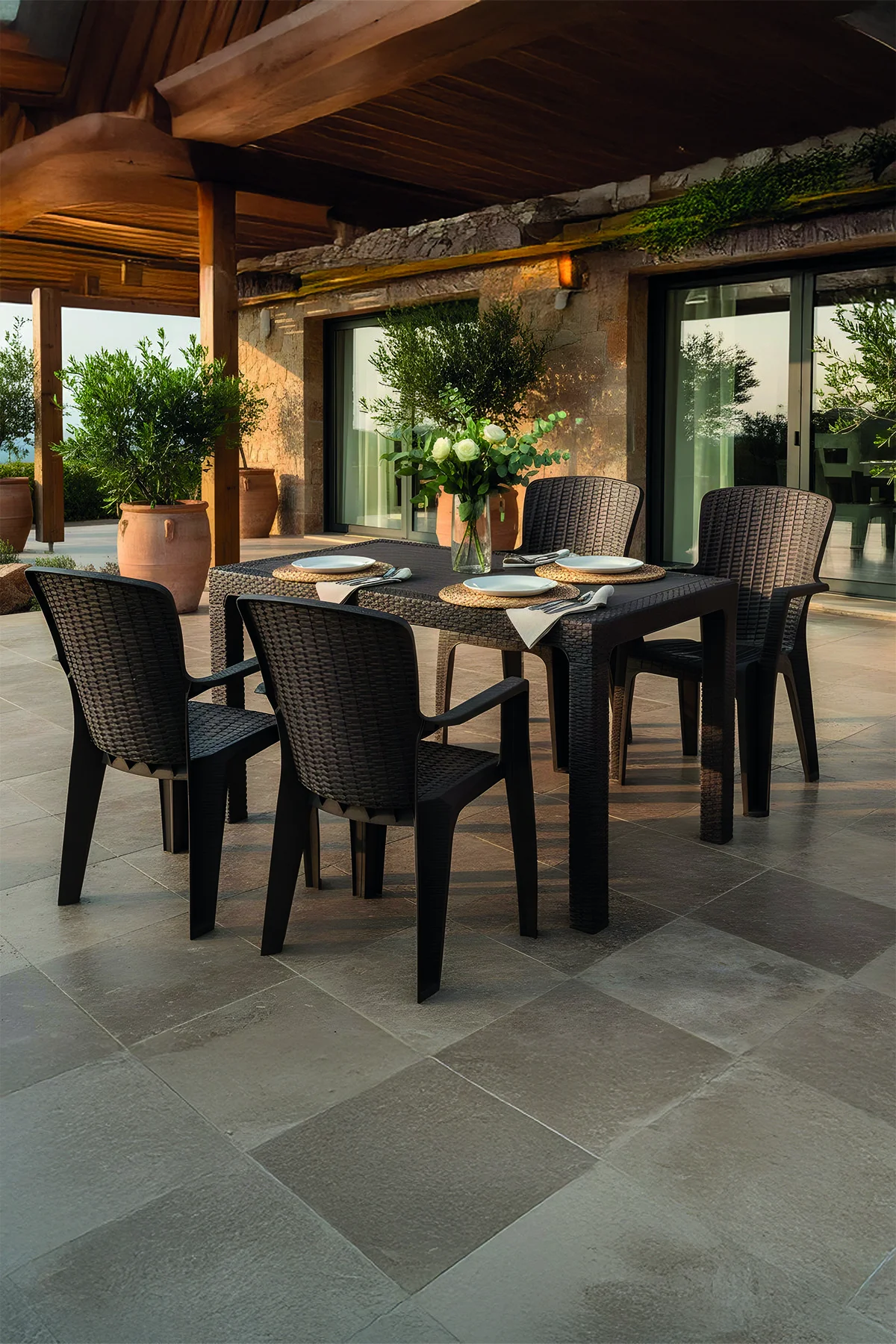 Evdemo Side 4 Kişilik Rattan Masa Sandalye Takımı Siyah